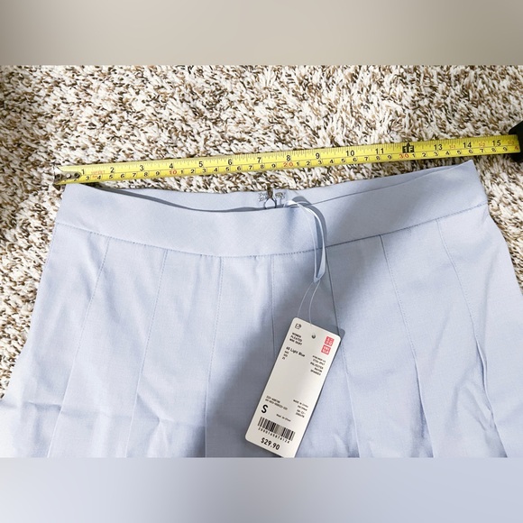 Uniqlo Pleated Mini Skirt in Light Blue (NWT) - Picture 3 of 3